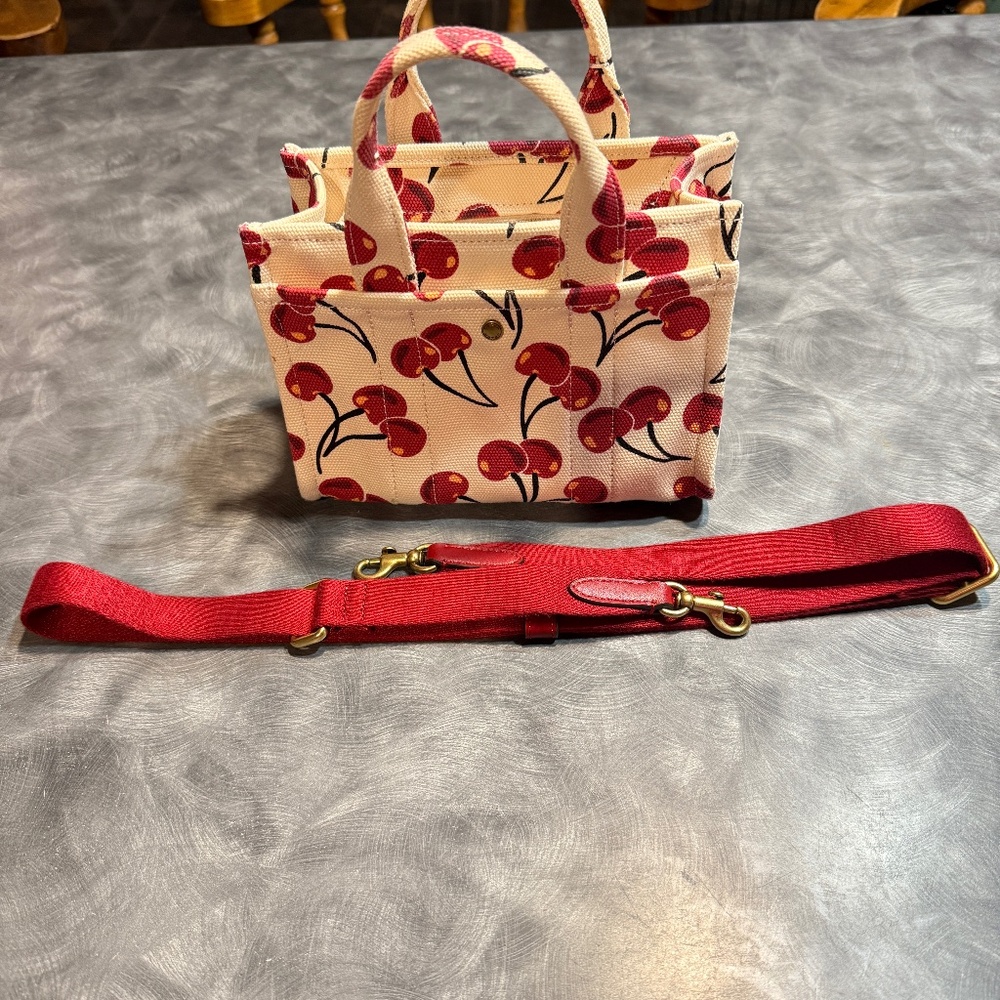 Coach Cargo 20 Tote - Cherry